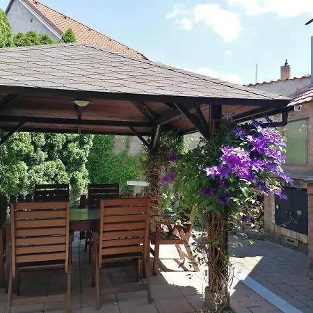 Ubytovani Na Spaciru Mikulov Exterior photo
