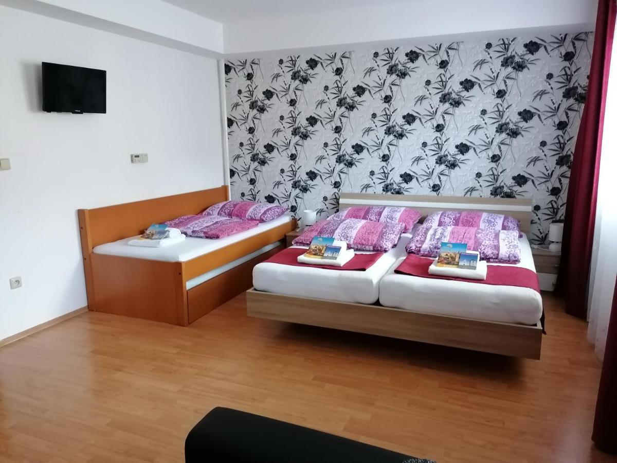 Na Spaciru Apartment *